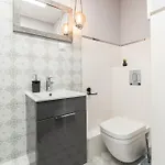 Lägenhet Apartly - &b